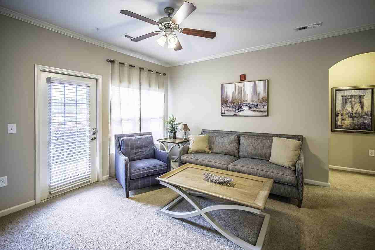 Vintage Creekwood Park Apartments - Photo 3 of 30