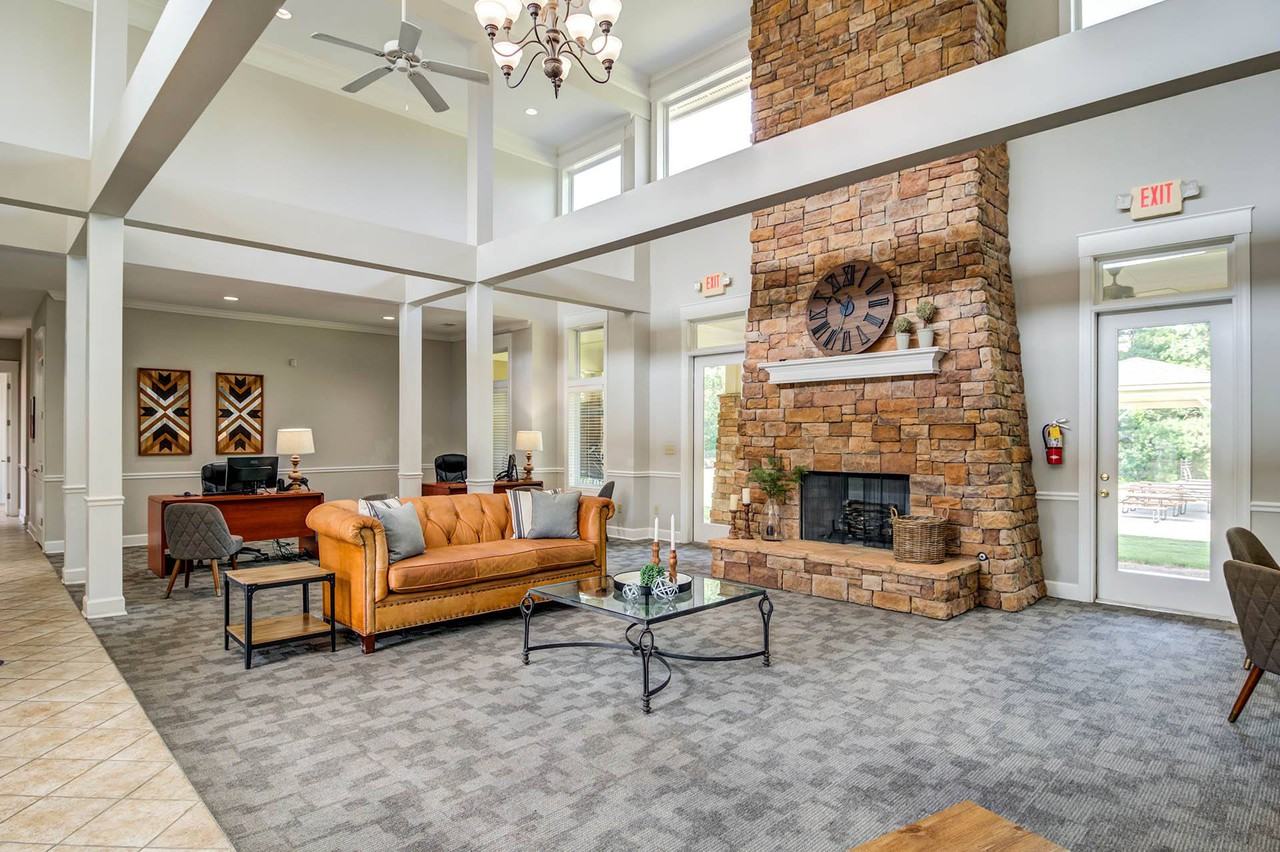 Regency Park Apartments - Photo 2 of 35