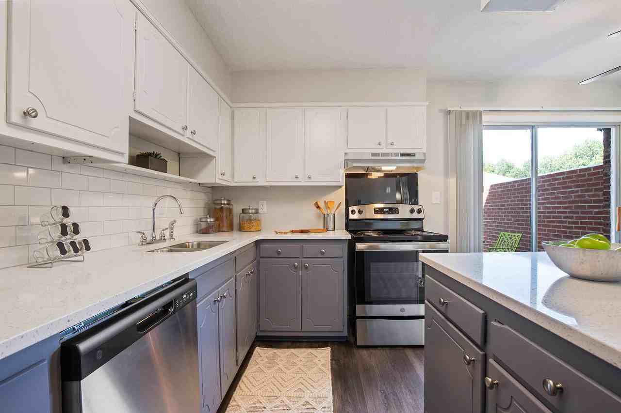 Sherwood Station Apartments - Photo 4 of 25