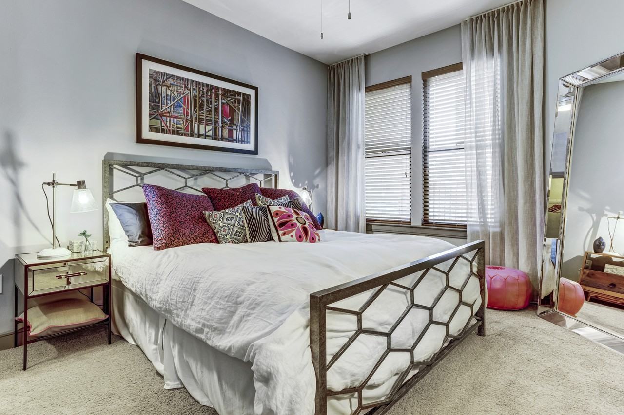 Gables Upper Kirby - Photo 5 of 20