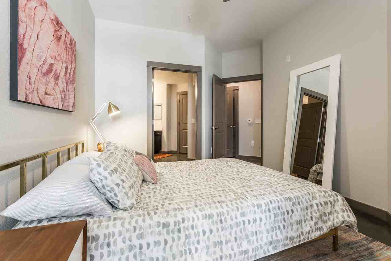 Azure Houston Apartments-SOLD - Photo 7 of 27