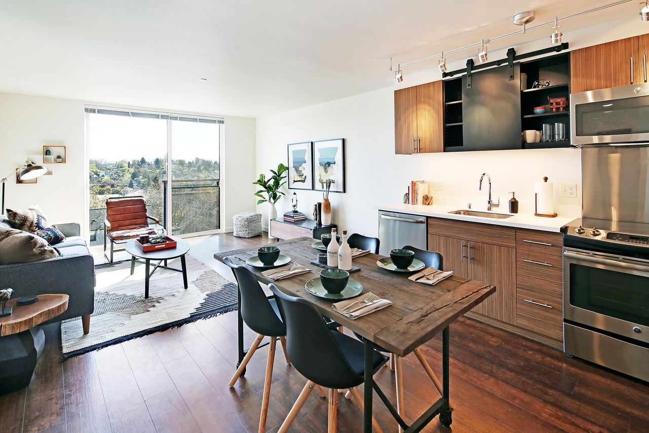 Stencil - Photo 6 of 17