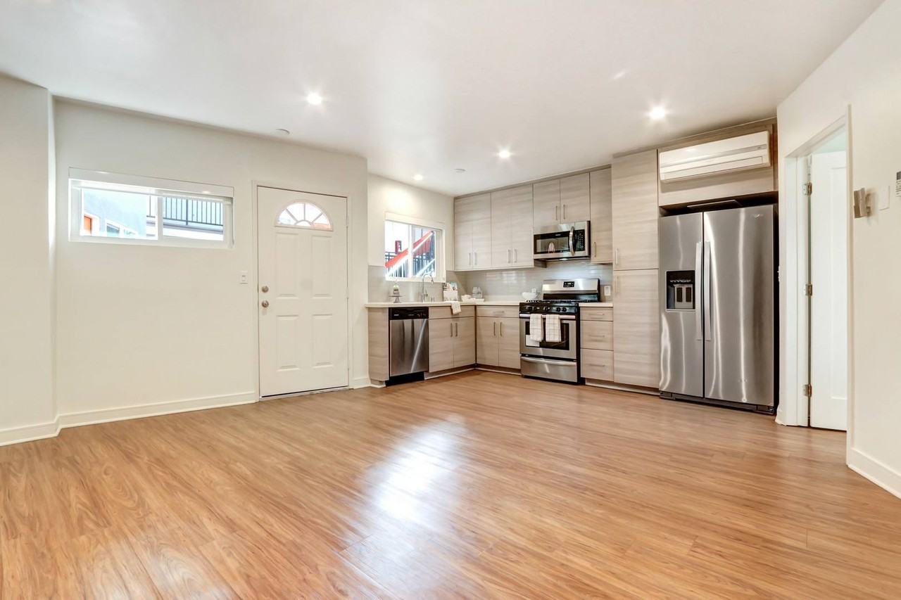 Citra Apartments - Photo 6 of 72