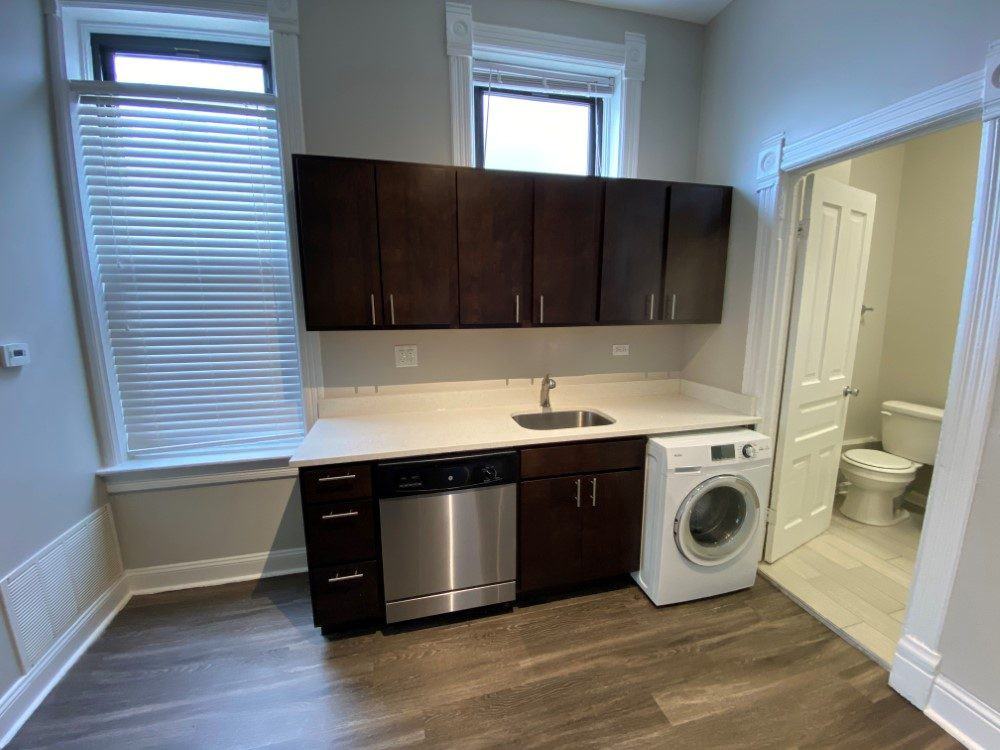 2346 W McLean - Photo 2 of 21