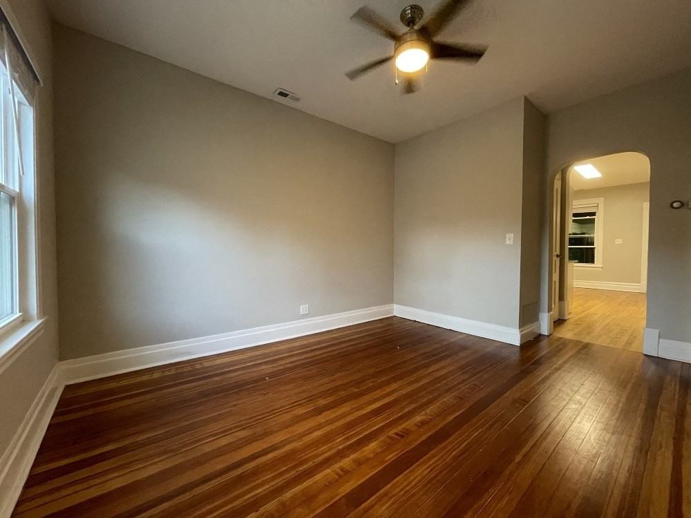 1841 N Hermitage - Photo 6 of 18