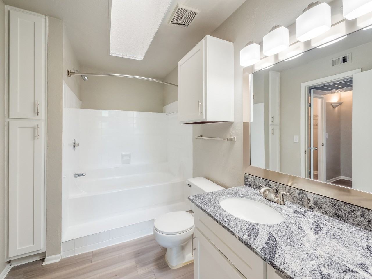 The Glades Apartments 651 Glades Cir, Altamonte Springs, FL 32714