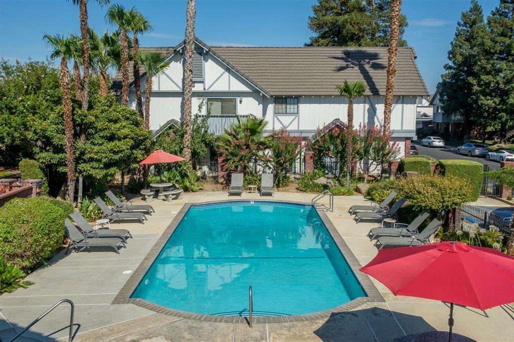 Oxford Park Apartments - Photo 7 of 14