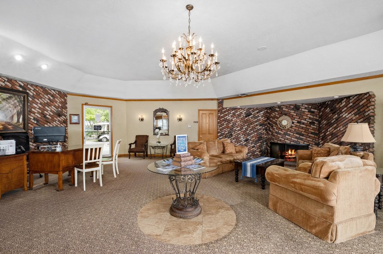 Scottsmen Apartments - Photo 2 of 12