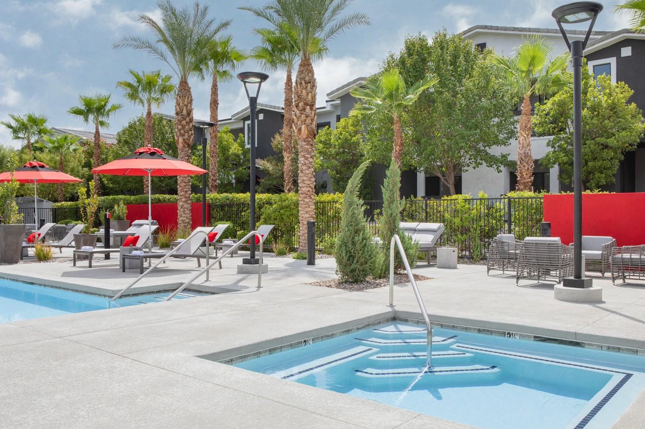 SW Apartments - Photo 4 of 18