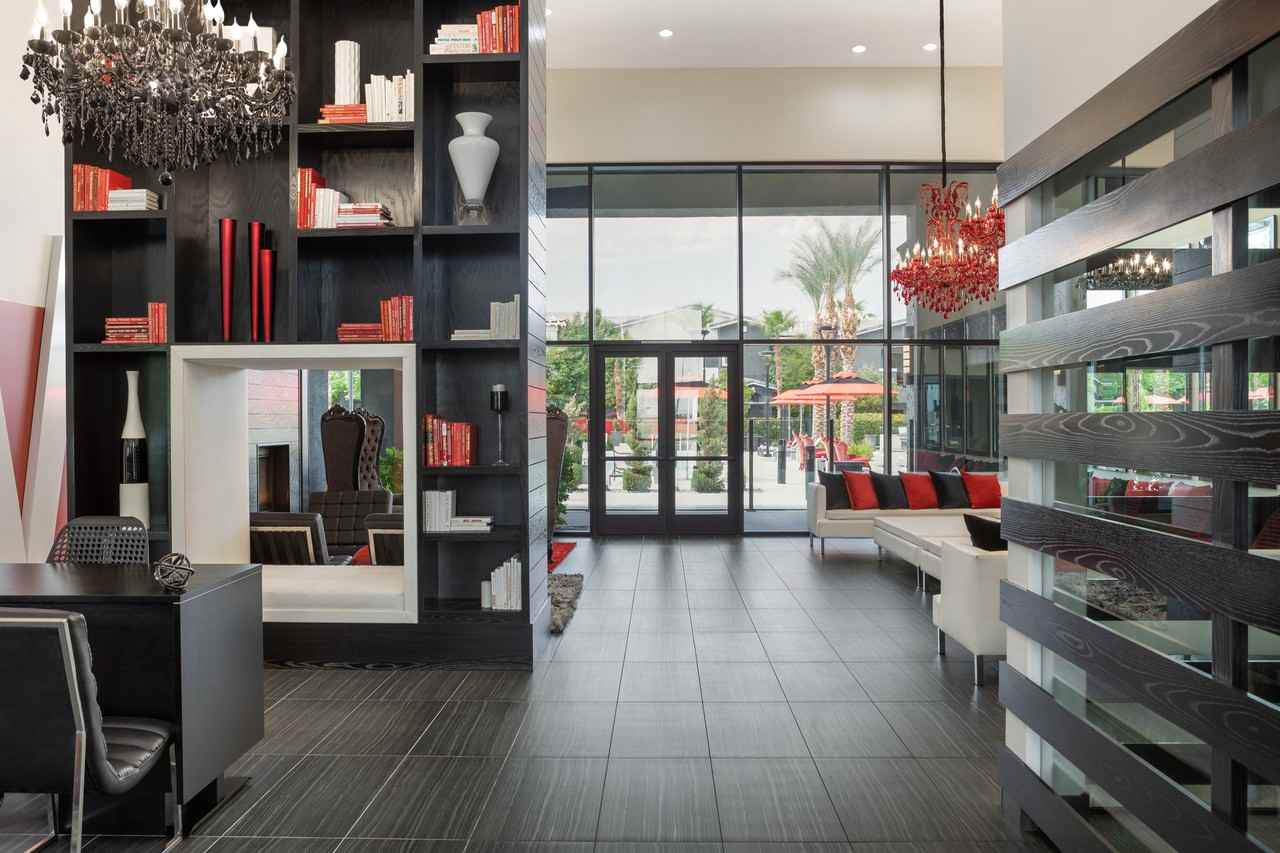 SW Apartments - Photo 6 of 18