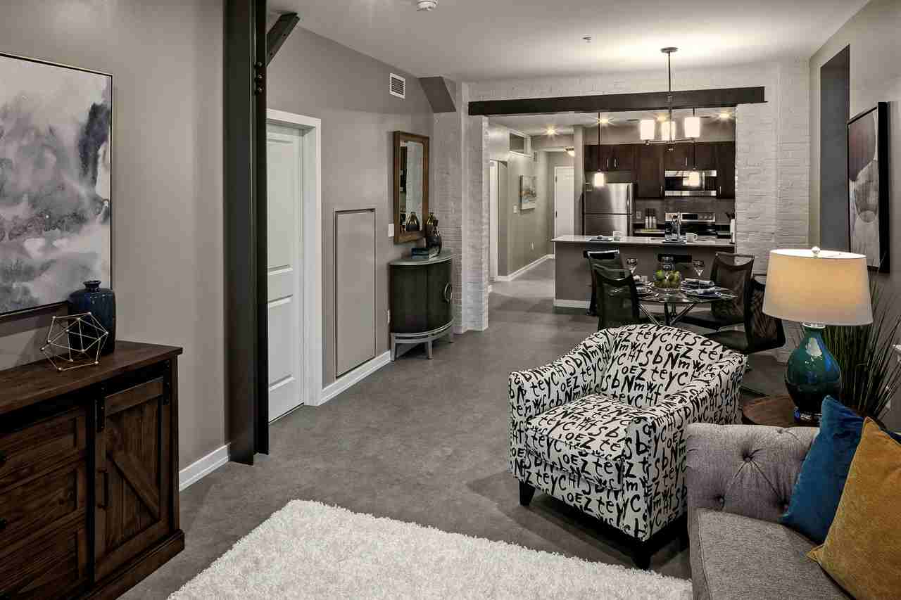 The News Apartments - Photo 4 of 23