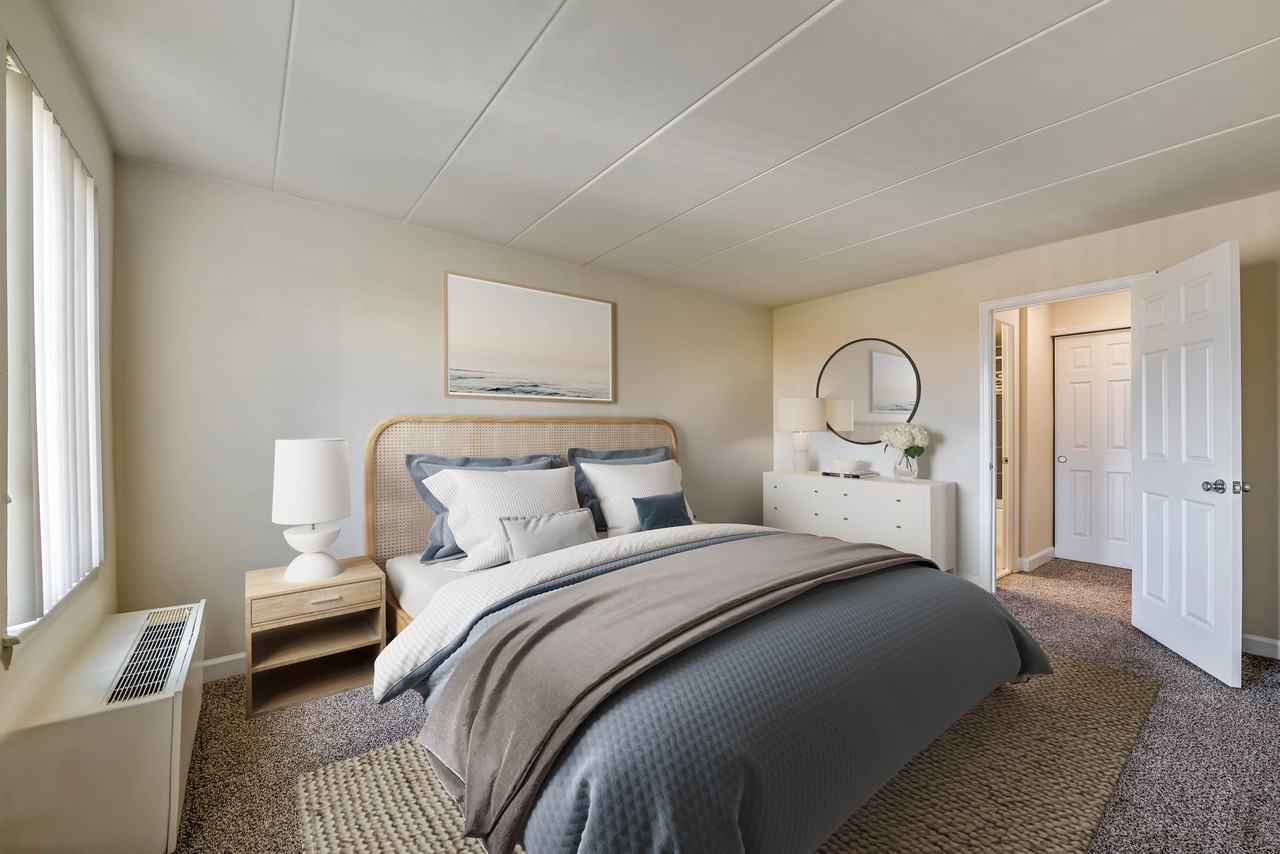 Middletowne & The Dona - Photo 2 of 50