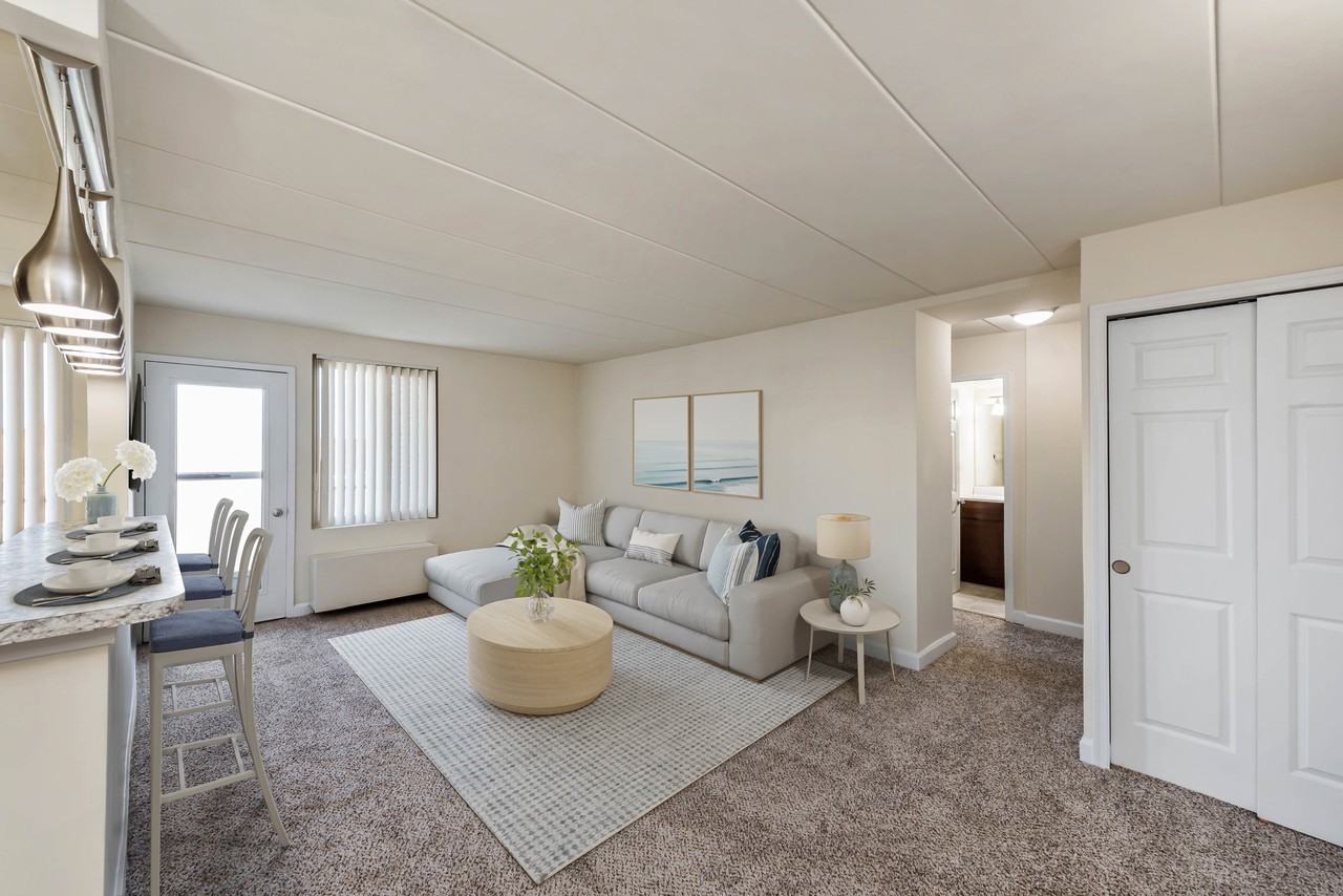 Middletowne & The Dona - Photo 5 of 50