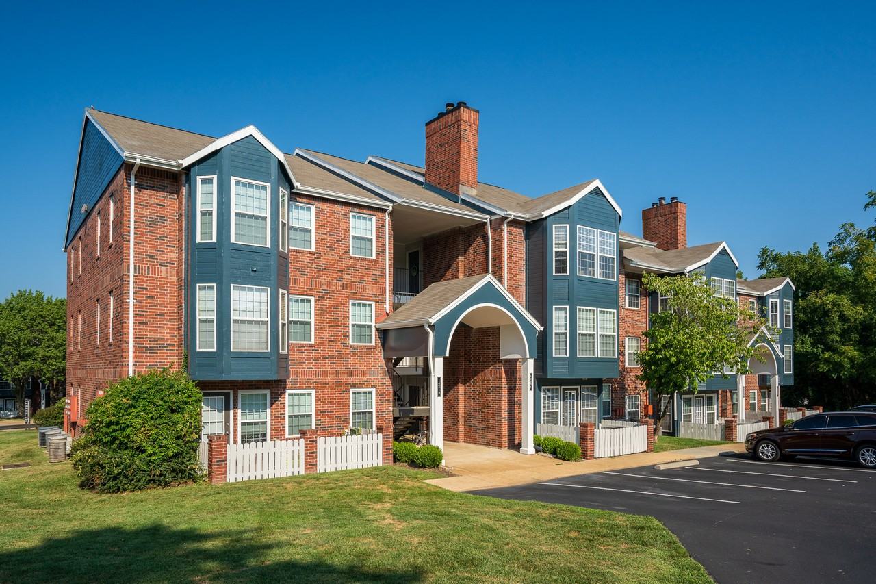 Willowbend - Photo 3 of 50