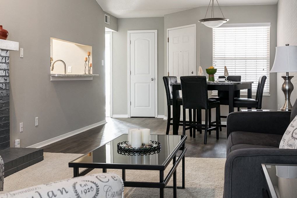 Willowbend - Photo 7 of 50