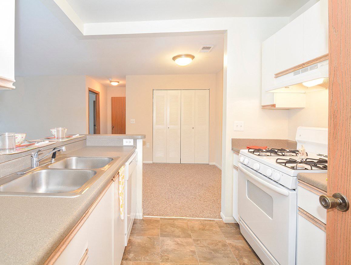 Green Meadows - Photo 7 of 50