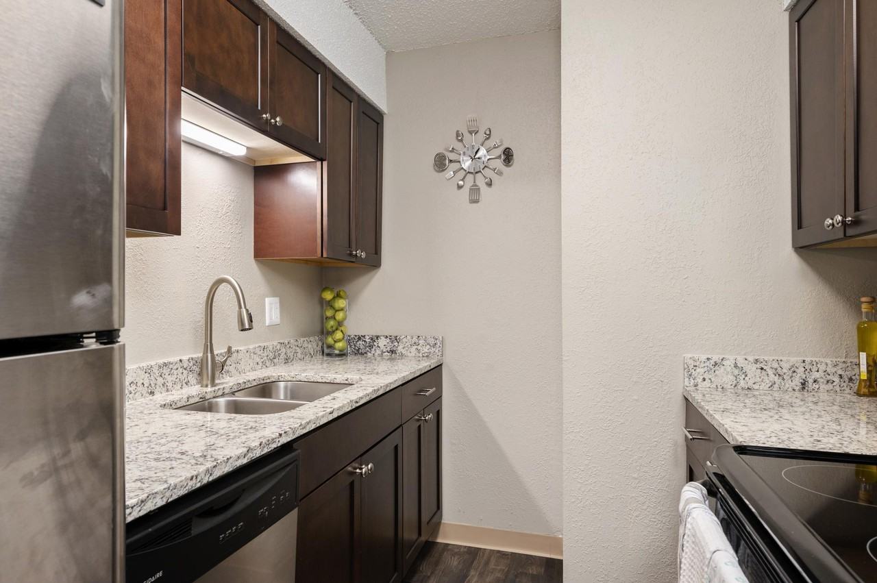 Arcadia at Overland Park - Photo 5 of 35