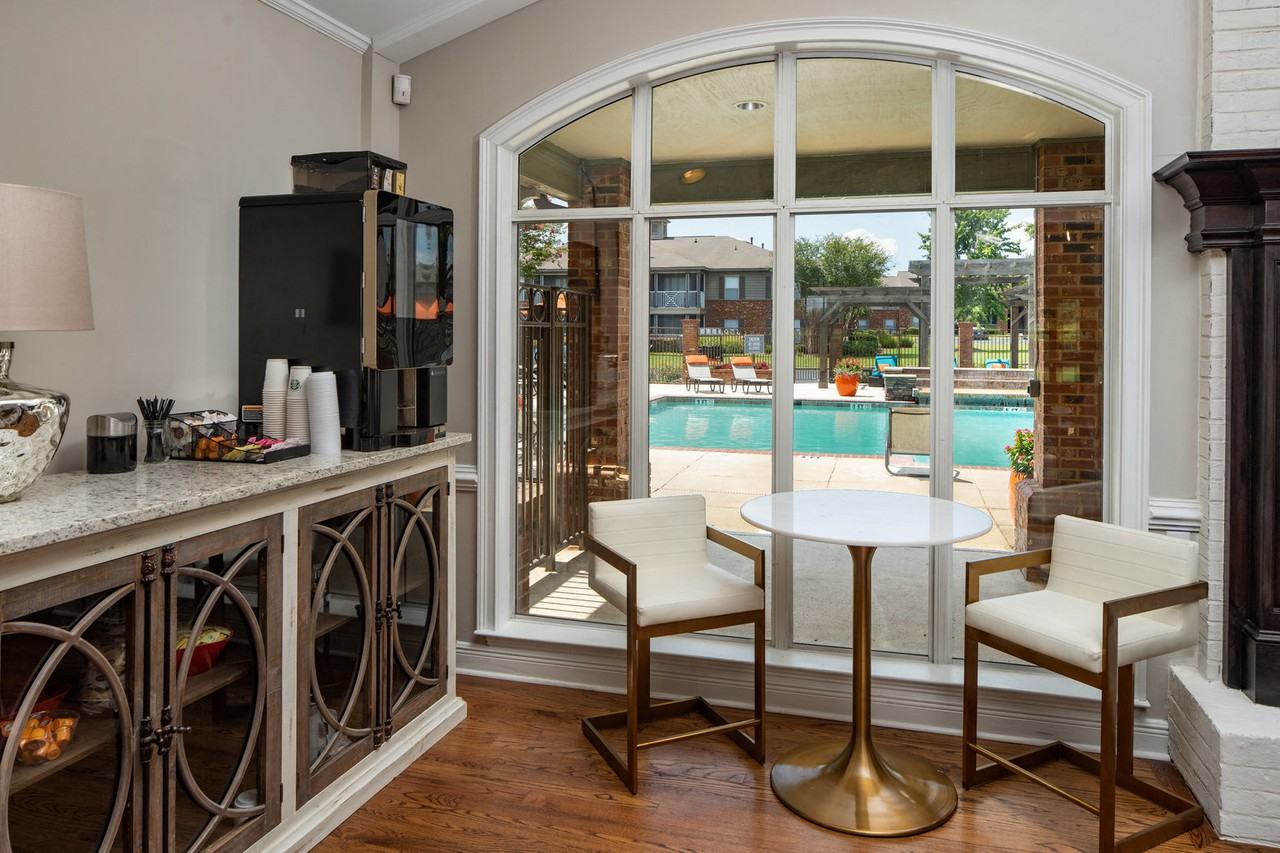 Elevate 5050 - Photo 2 of 21