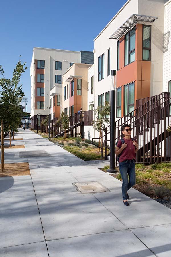 Coliseum Connections - Photo 3 of 34