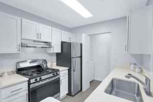 featured image of 100 Town Walk Dr