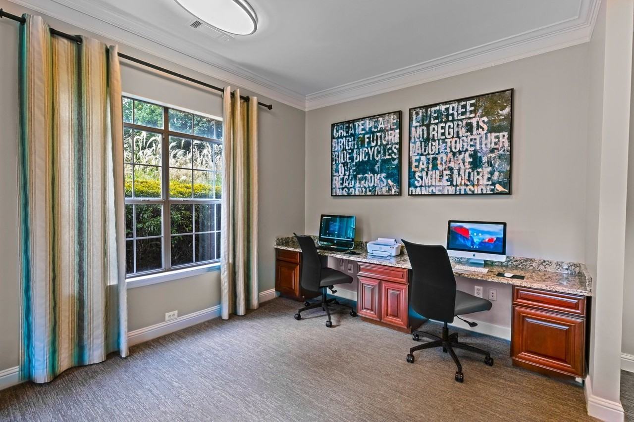 Lullwater at Calumet - Photo 2 of 31