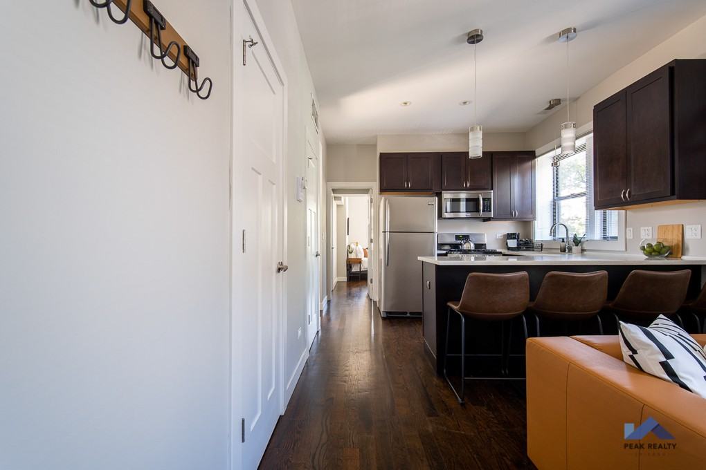 2048 N. Damen Ave. - Photo 3 of 17