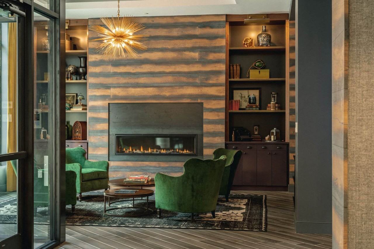 Holmes Beverly - Photo 3 of 50