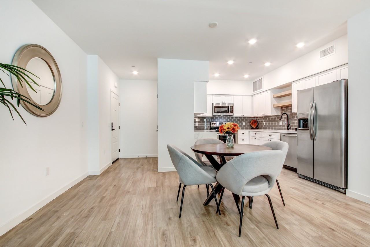 Newhall Crossings - Photo 5 of 51