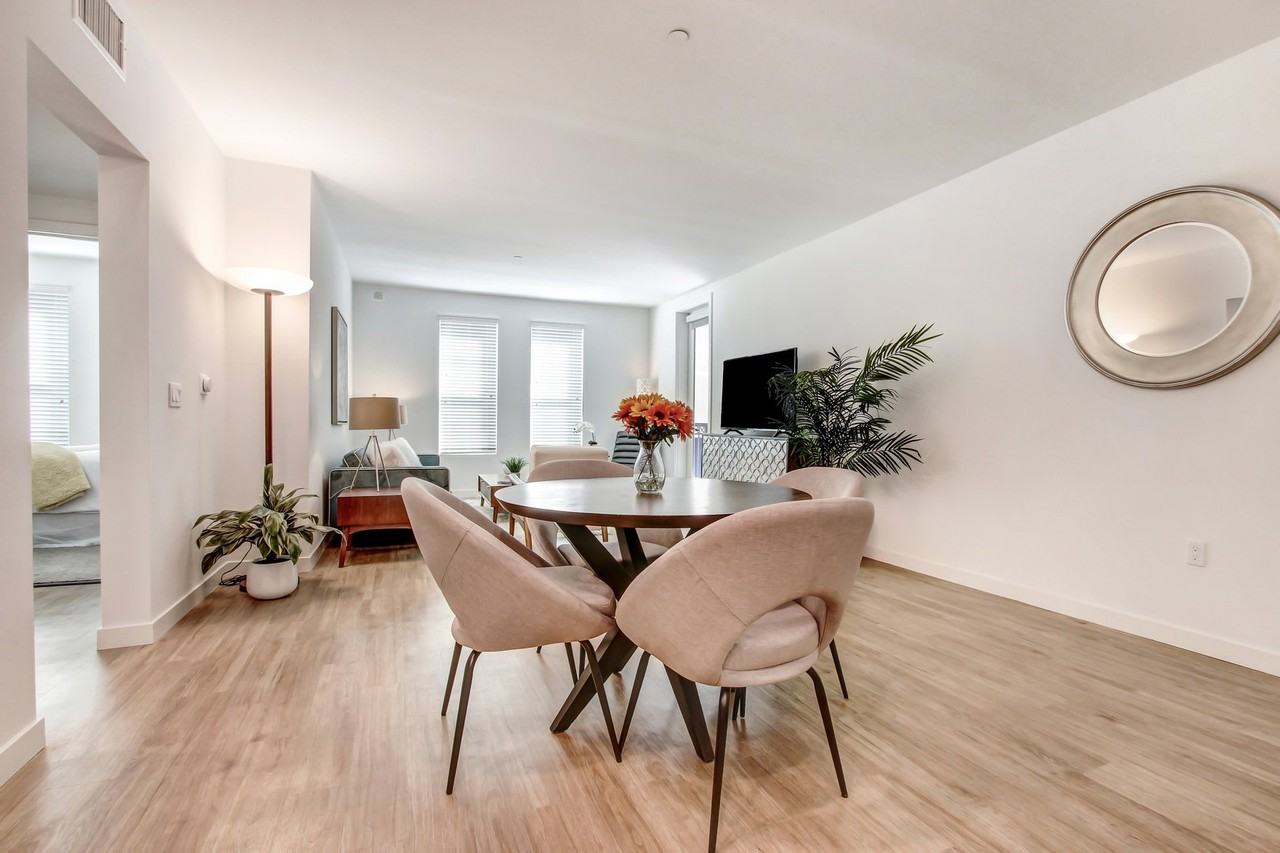 Newhall Crossings - Photo 7 of 51