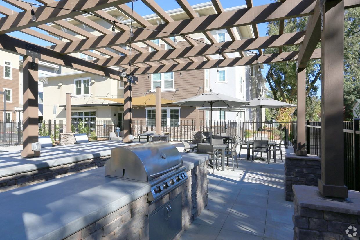 CEDAR FLATS - Photo 4 of 32