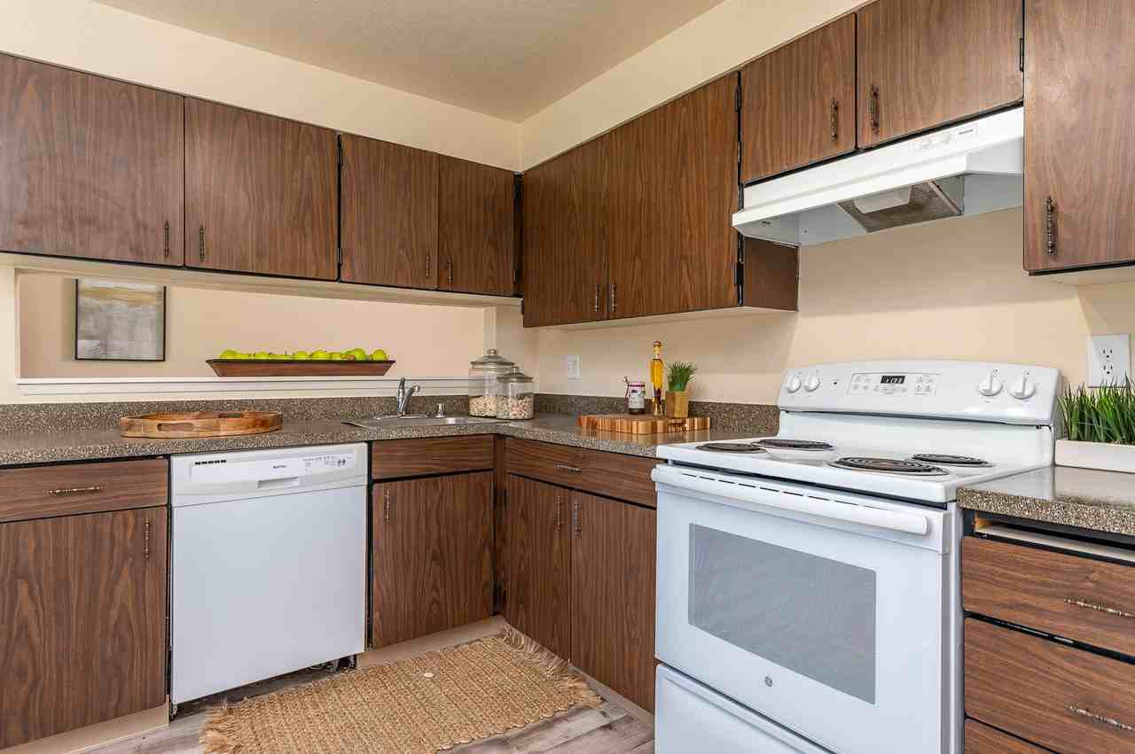 Arlo on 10th - Photo 3 of 50