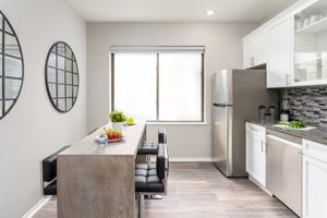 featured image of 2231 E 67th St