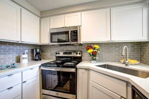 featured image of 15815 S Lakewood Pkwy W