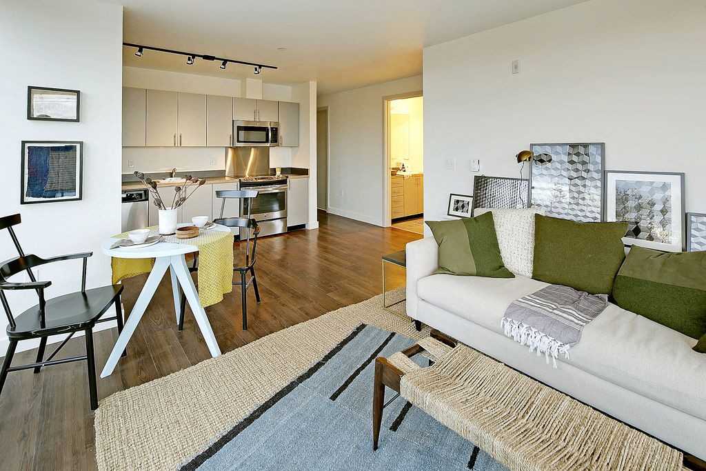 19th & Mercer - Photo 2 of 28