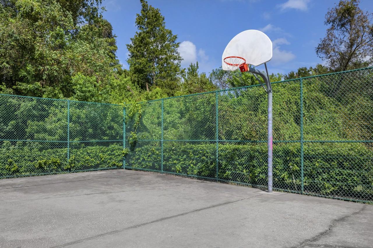 Wexford Apartments - Photo 5 of 24