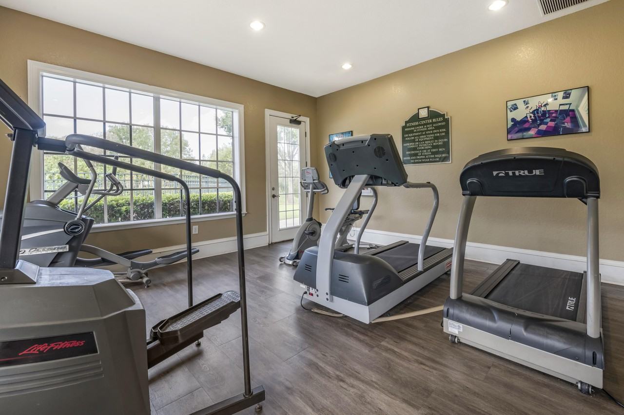 Wexford Apartments - Photo 7 of 24