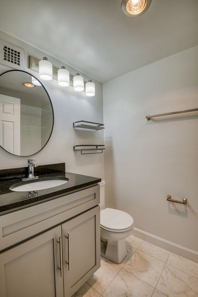 2112 New Hampshire Avenue - Photo 5 of 37