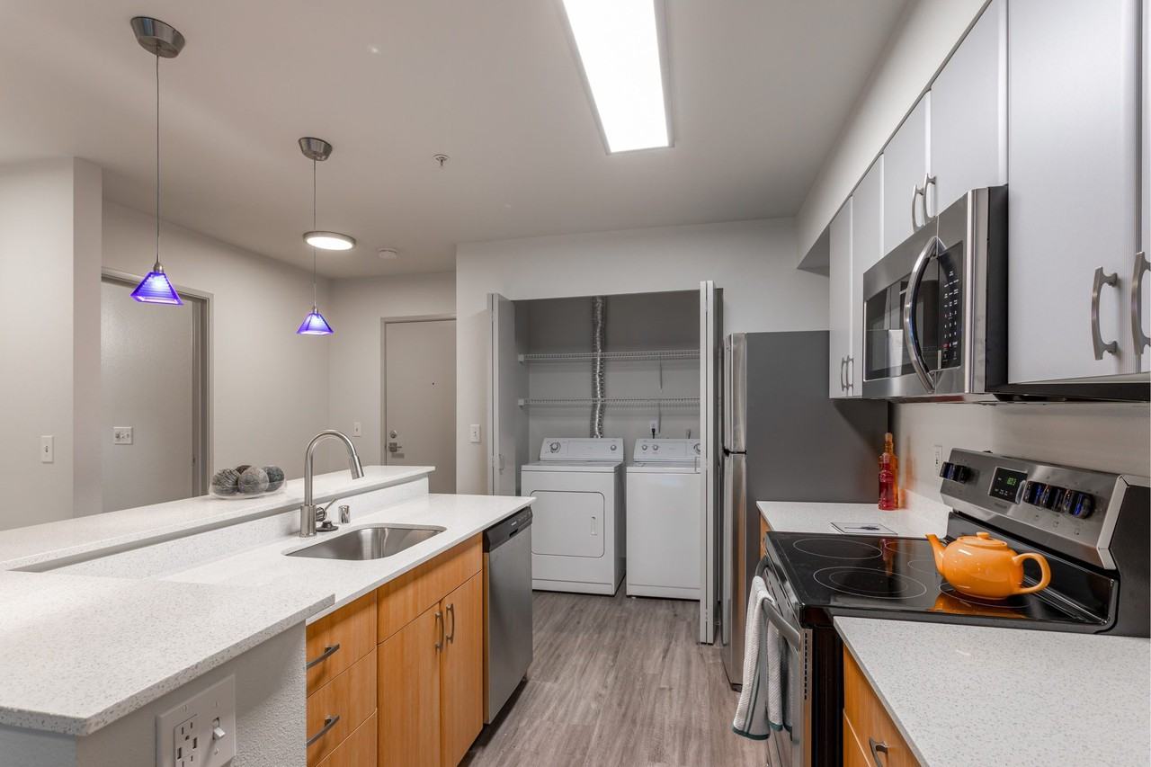 Epicenter - Photo 3 of 21