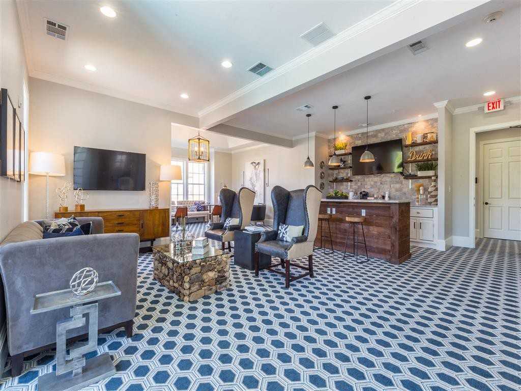 Pointe at Suwanee Station - Photo 4 of 48