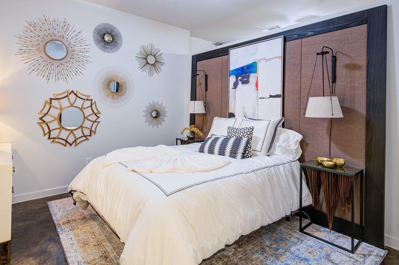 The Henderson - Photo 3 of 13