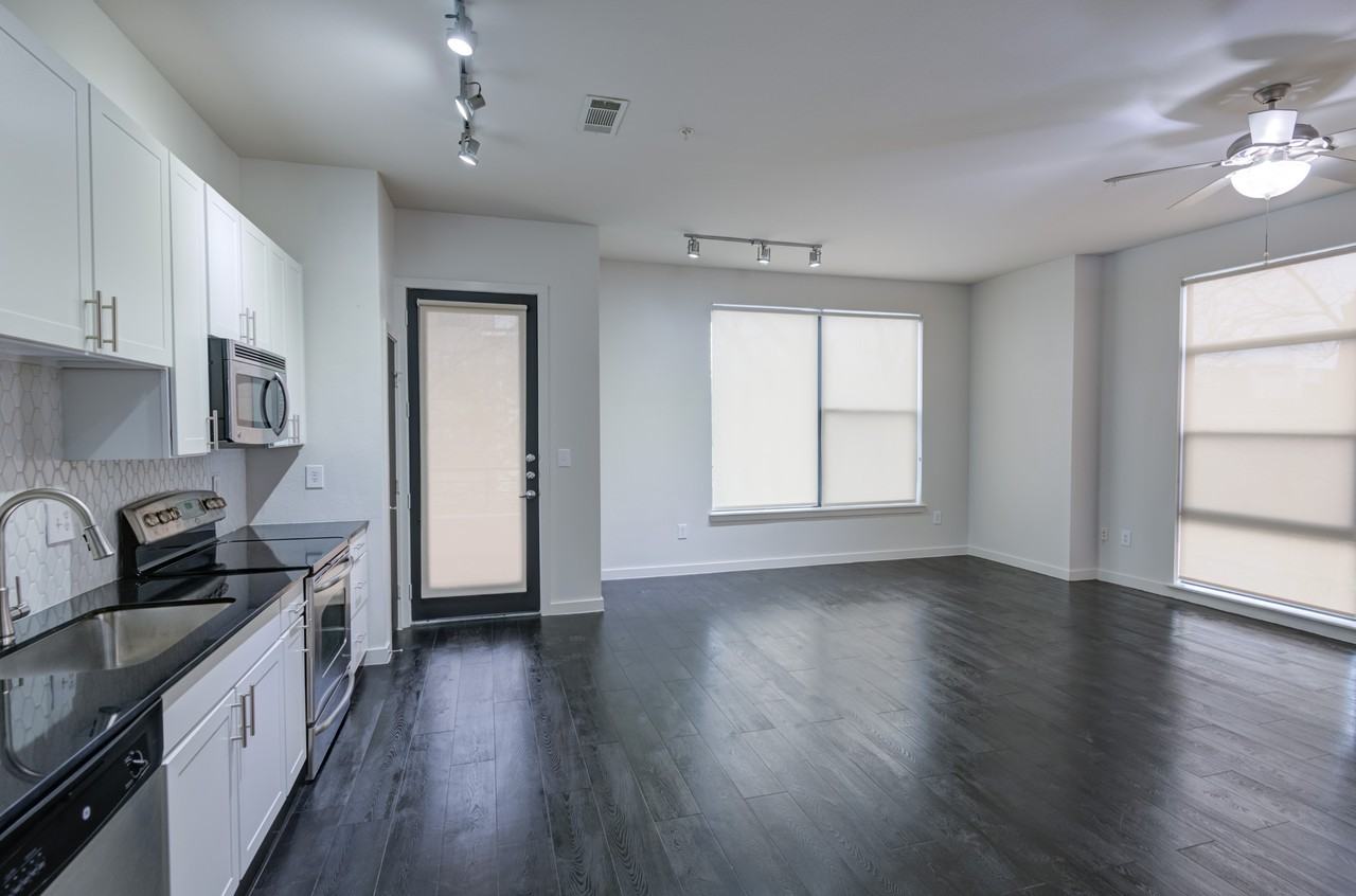 The Henderson - Photo 5 of 13