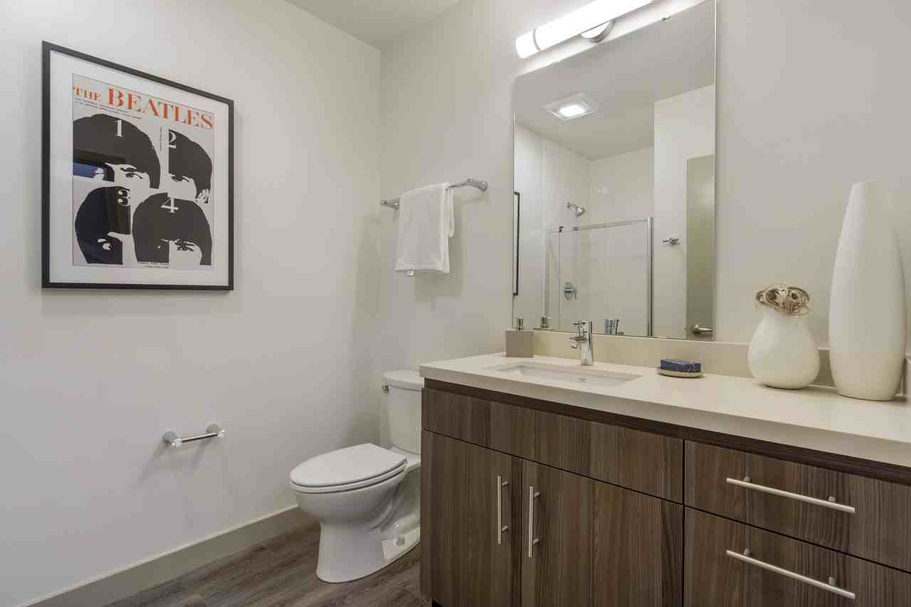 Bell Overlake - Photo 4 of 19