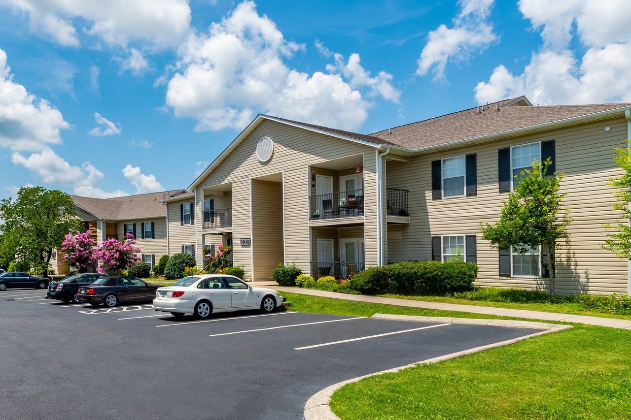 The Pointe at Westland - Photo 2 of 25