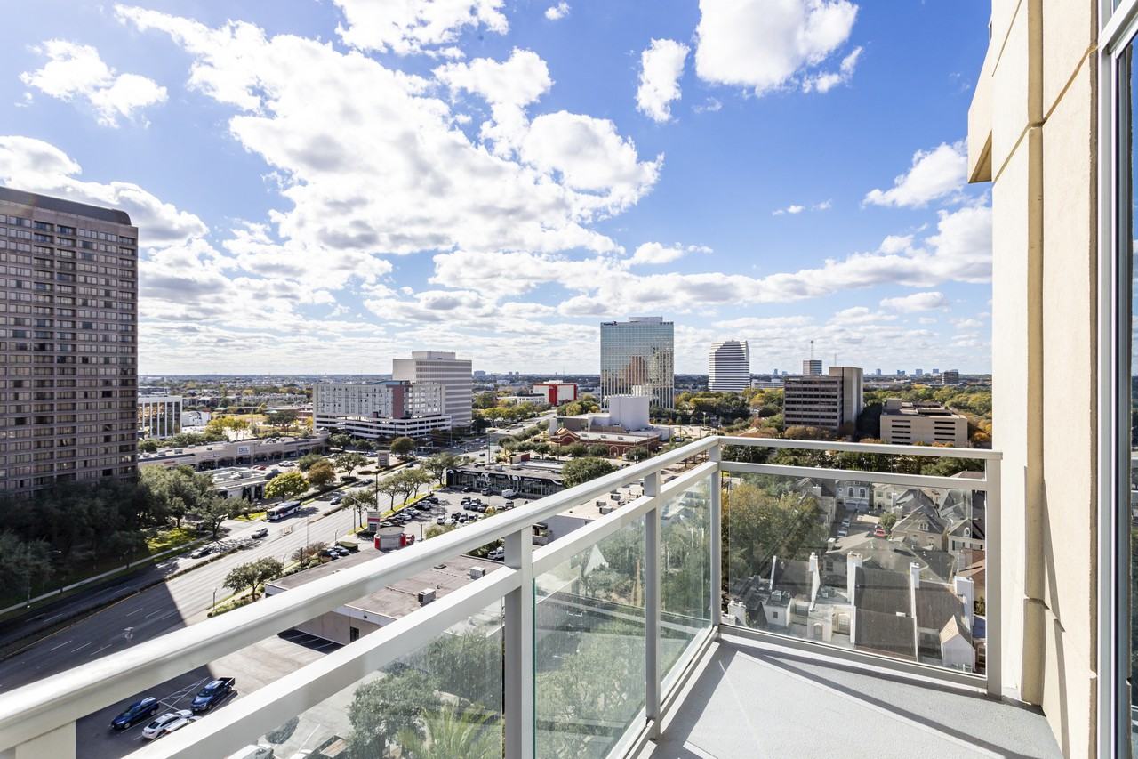 M5250 - Photo 7 of 22