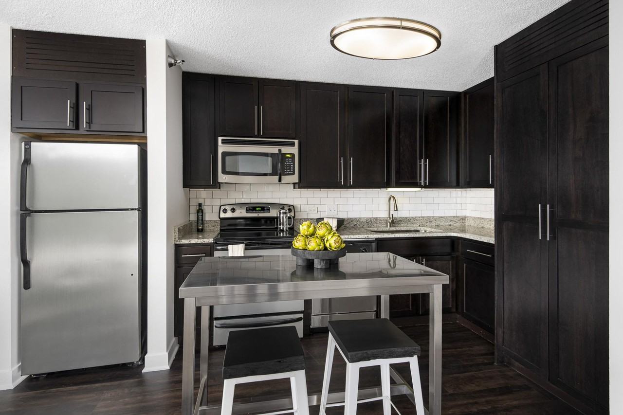 Cityfront Place - Photo 5 of 35