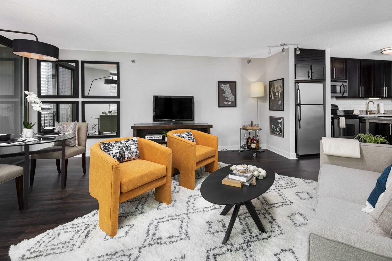 Cityfront Place - Photo 6 of 35