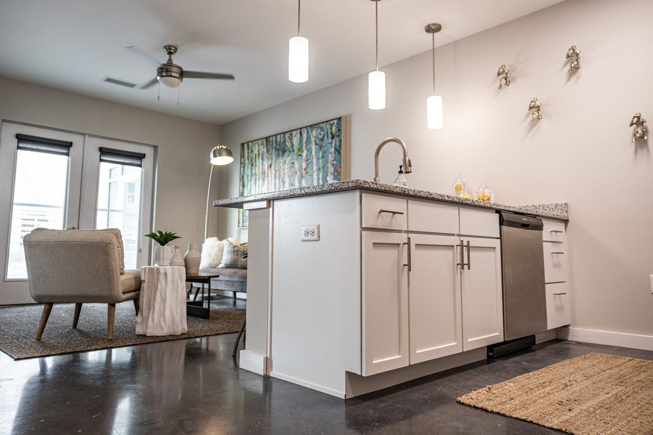 The Summit at Scotts Addition - Photo 4 of 44