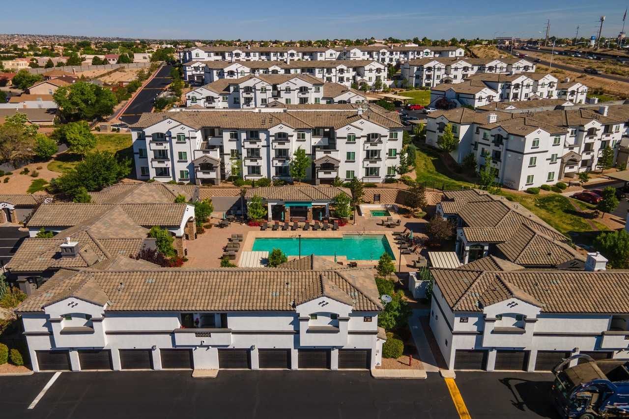 SkyStone Apartments - Photo 4 of 38