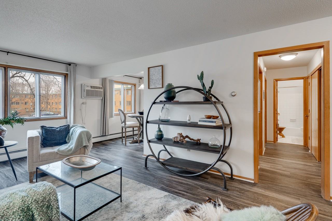 Huntington Place - Photo 6 of 31