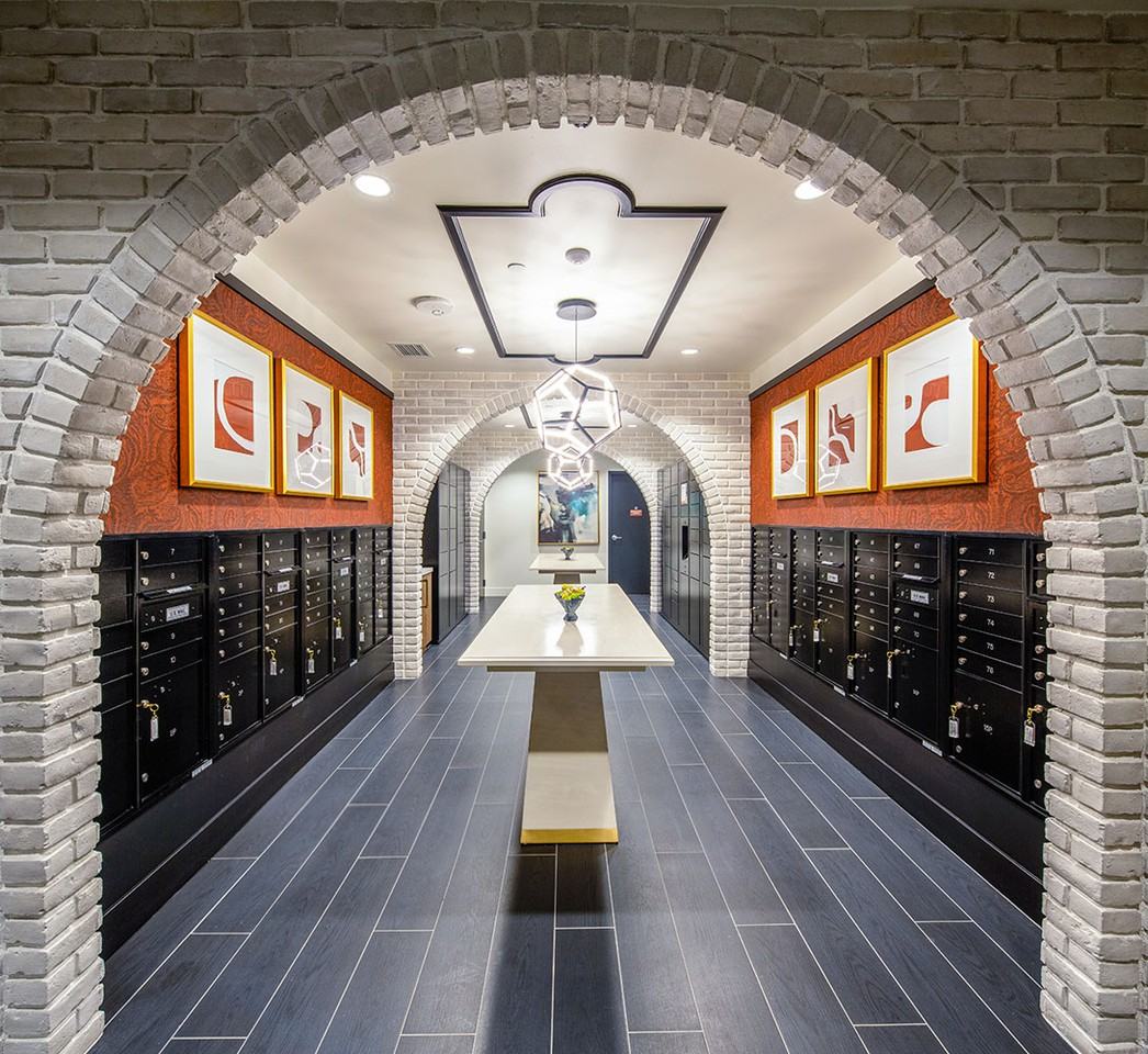 Azara San Mateo - Photo 2 of 13